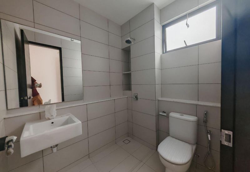 Senibong Cove Waterway Residences