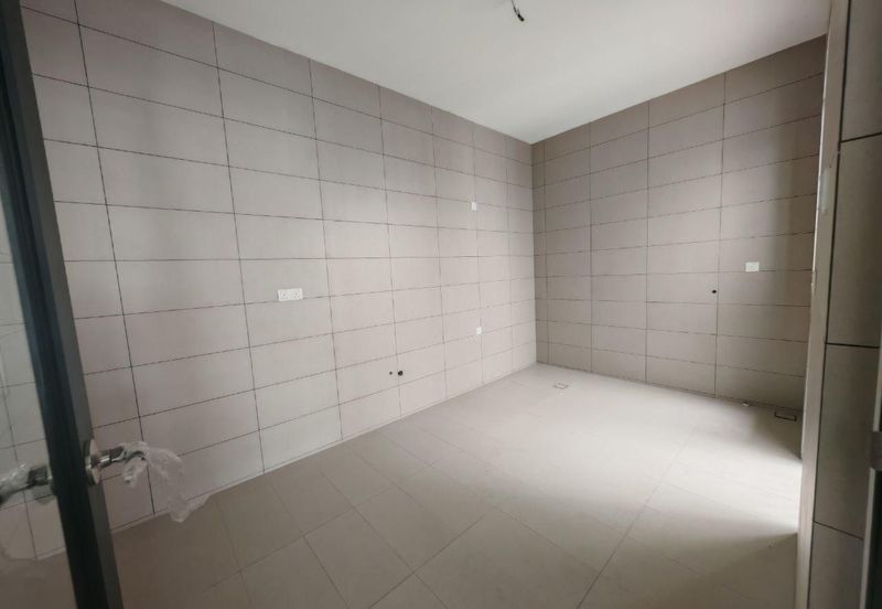 Senibong Cove Waterway Residences