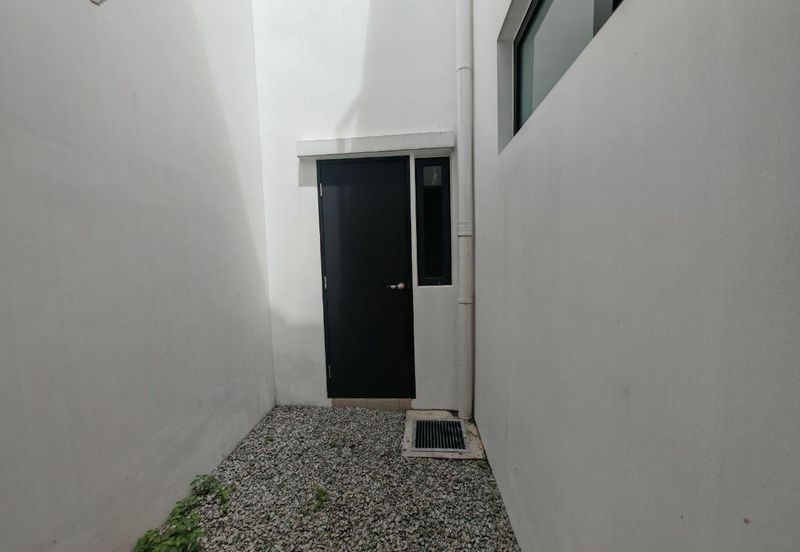 Senibong Cove Waterway Residences