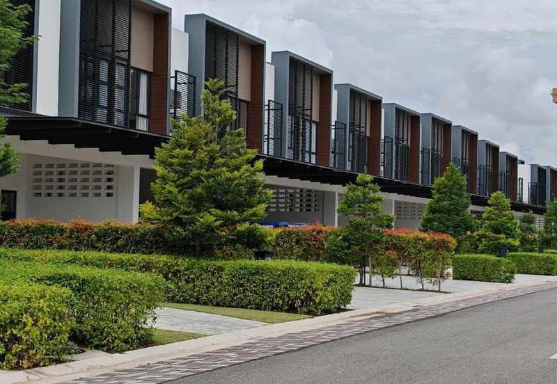 Senibong Cove Waterway Residences