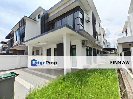 Taman Mutiara Mas  3 Storey Cluster House For Sale, Johor, Skudai
