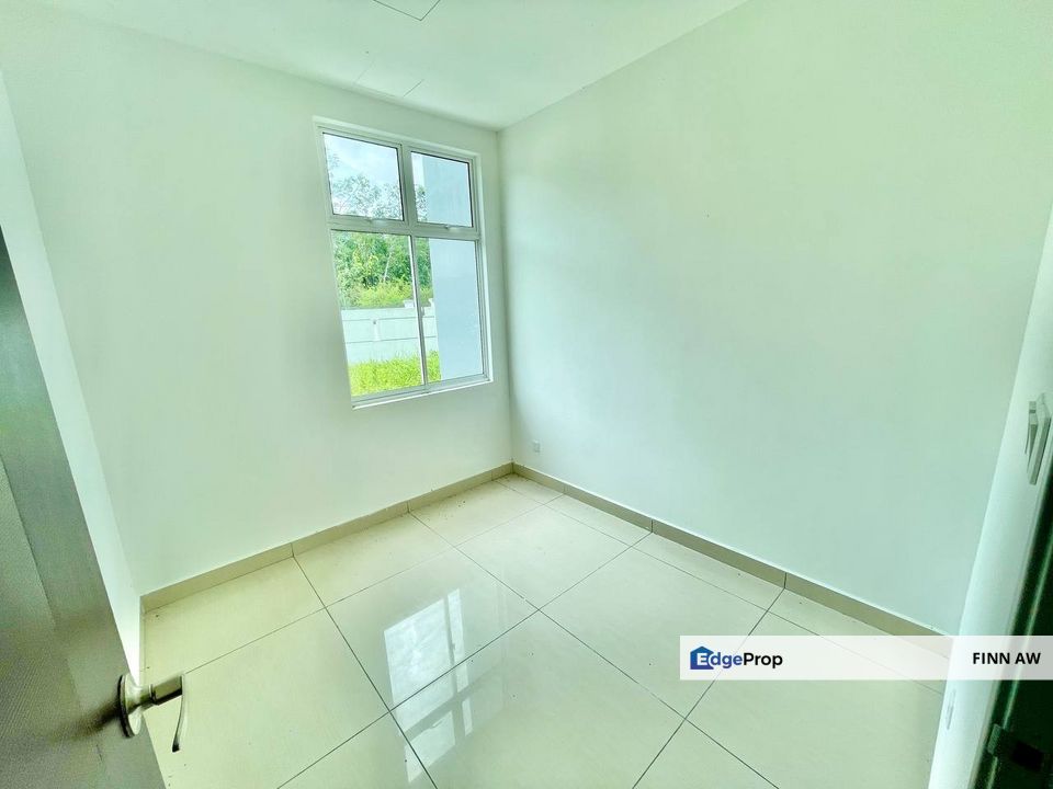 Taman Mutiara Mas 3 Storey Cluster House For Sale, Johor, Skudai