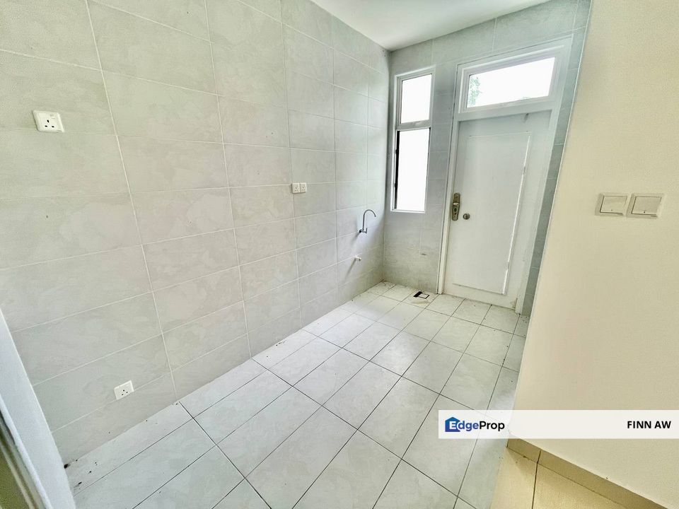 Taman Mutiara Mas 3 Storey Cluster House For Sale, Johor, Skudai