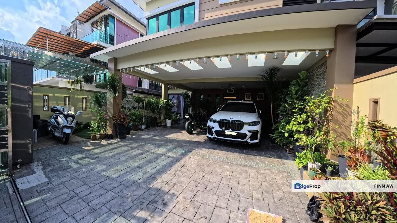 Taman Mutiara Rini 3 Storey Cluster House For Sale, Johor, Skudai