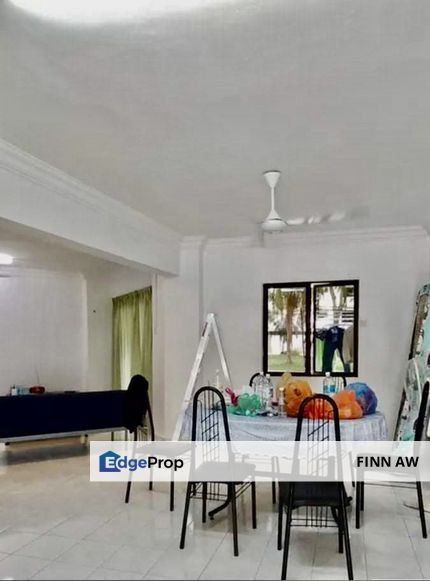 Corner Masai Partially Renovated Seri Mutiara Apartment , Johor, Masai