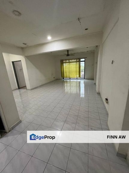 Corner Partially Furnished Skudai Villa Apartment , Johor, Skudai