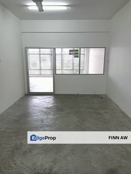 Partial Furnished Taman Nusa Sentral Shop Lot First Floor For Rent, Johor, 