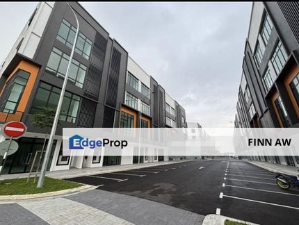 End Lot Pelangi Avenue 4 Storey Shop For Sale, Johor, Johor Bahru