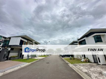 Taman Nusa Duta Double Storey Bungalow, Johor, Johor Bahru