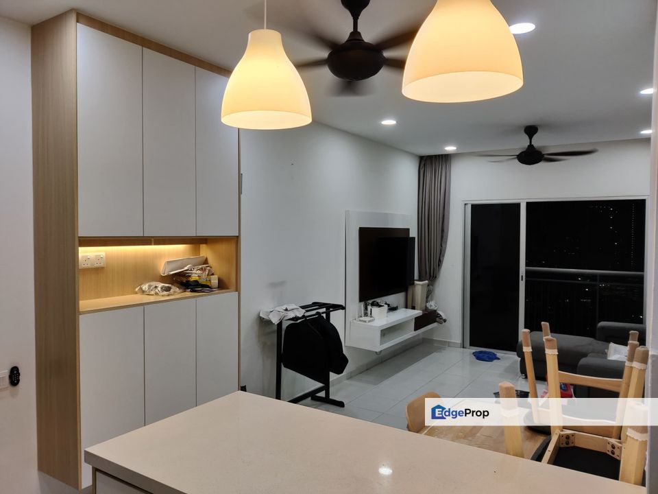 Corner unit high-Floor Partially Furnished Condo at D' Nuri Residence, Kuala Lumpur, Salak Selatan