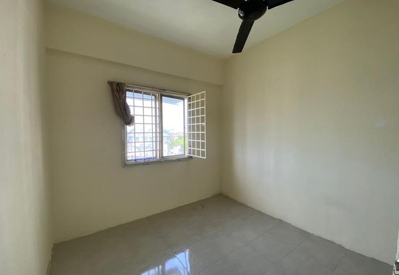 Ayers & Astaria Condominium