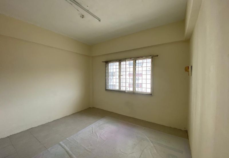 Ayers & Astaria Condominium