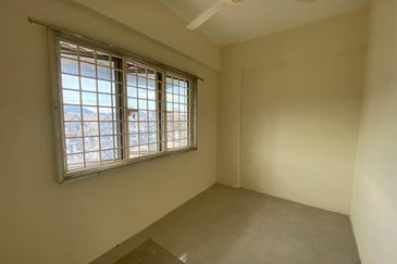 Ayers & Astaria Condominium