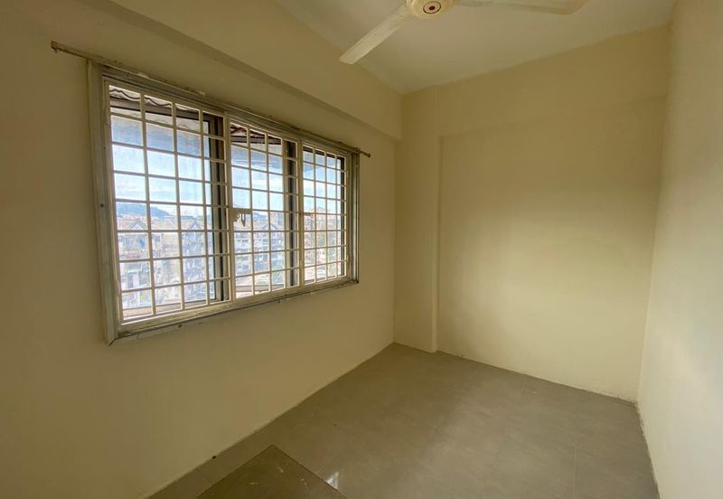 Ayers & Astaria Condominium