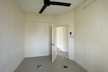 Ayers & Astaria Condominium