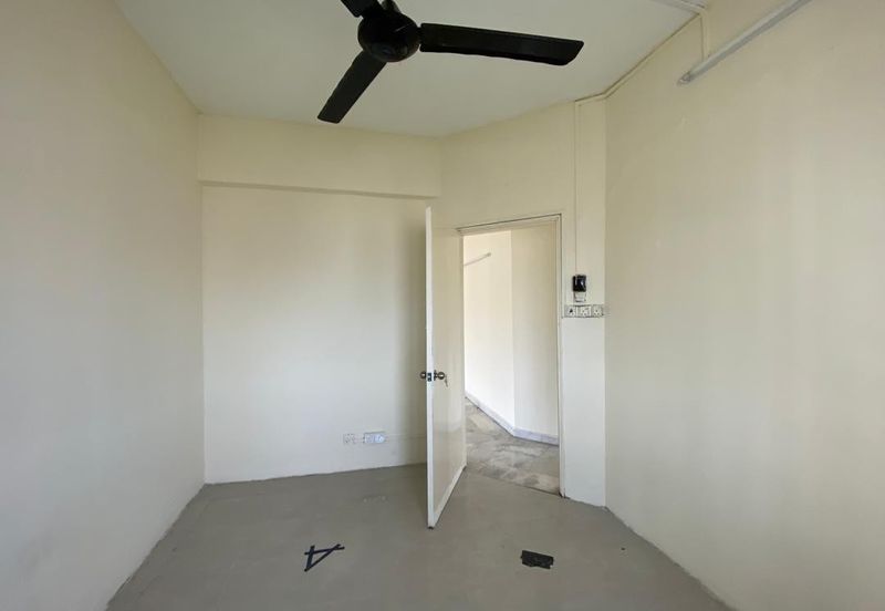 Ayers & Astaria Condominium