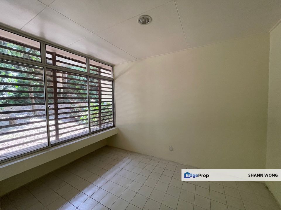 Tmn Kekab Ukay, Ampag, Hulu Kelang soacious walk up villa for sale, Selangor, Ulu Kelang