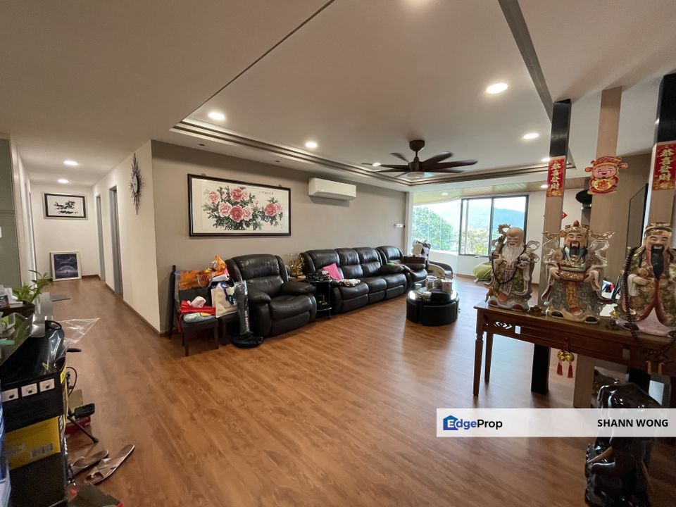 Single floor villa at Ukay Club Villas Taman Kelab Ukay Hulu Kelang Ampang For Sale fully renovated KLCC view, Selangor, Ulu Kelang