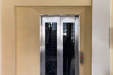 Jalan Taman Bukit Desa