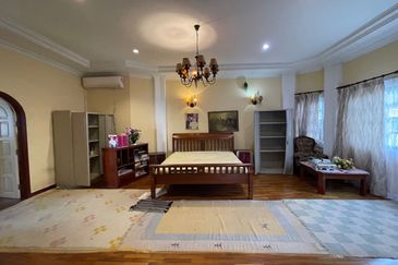 Jalan Taman Bukit Desa