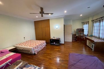 Jalan Taman Bukit Desa