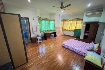 Jalan Taman Bukit Desa