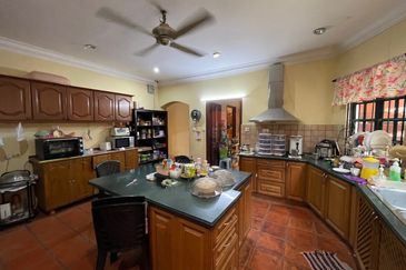 Jalan Taman Bukit Desa