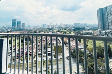 Anjung Hijau (Greenfield Apartment)