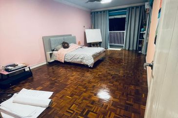 Anjung Hijau (Greenfield Apartment)