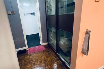 Anjung Hijau (Greenfield Apartment)