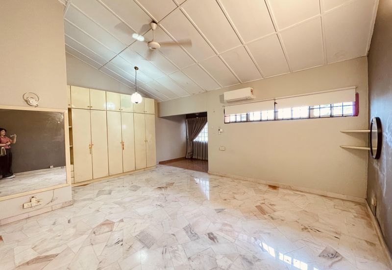 Taman Bukit Desa House For Sale, Freehold, KL