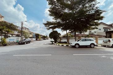 Taman Bukit Desa House For Sale, Freehold, KL