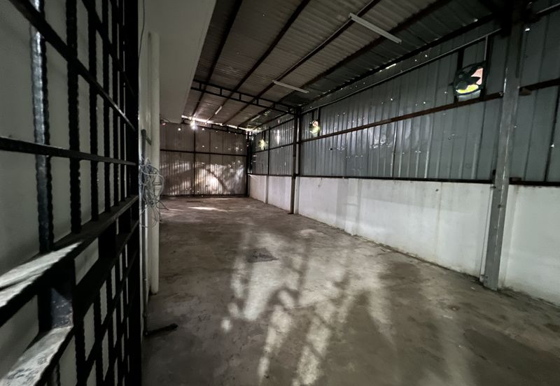 Bungalow Shop Jalan Profesor Diraja Ungku Aziz, PJS11 Petaling Jaya for Rent