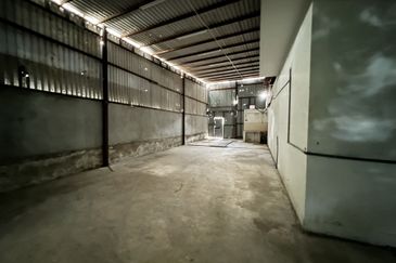 Bungalow Shop Jalan Profesor Diraja Ungku Aziz, PJS11 Petaling Jaya for Rent