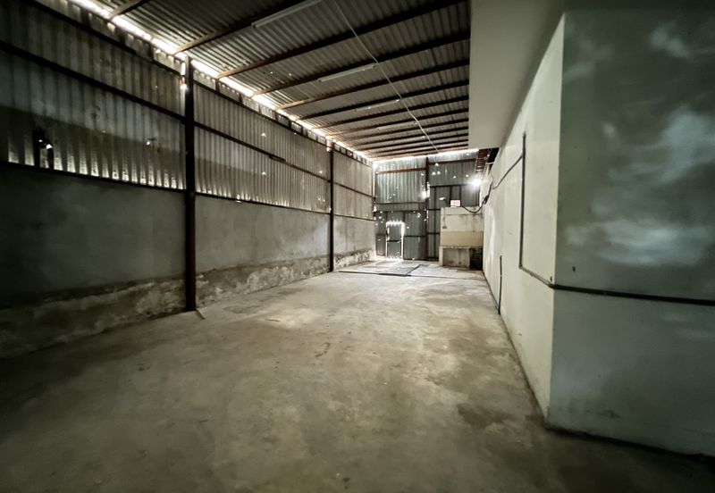 Bungalow Shop Jalan Profesor Diraja Ungku Aziz, PJS11 Petaling Jaya for Rent