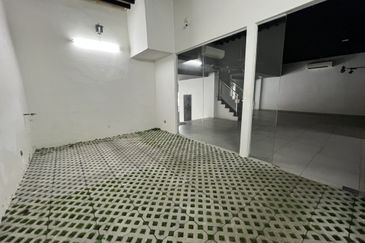 Bungalow Shop Jalan Profesor Diraja Ungku Aziz, PJS11 Petaling Jaya for Rent