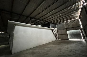 Bungalow Shop Jalan Profesor Diraja Ungku Aziz, PJS11 Petaling Jaya for Rent