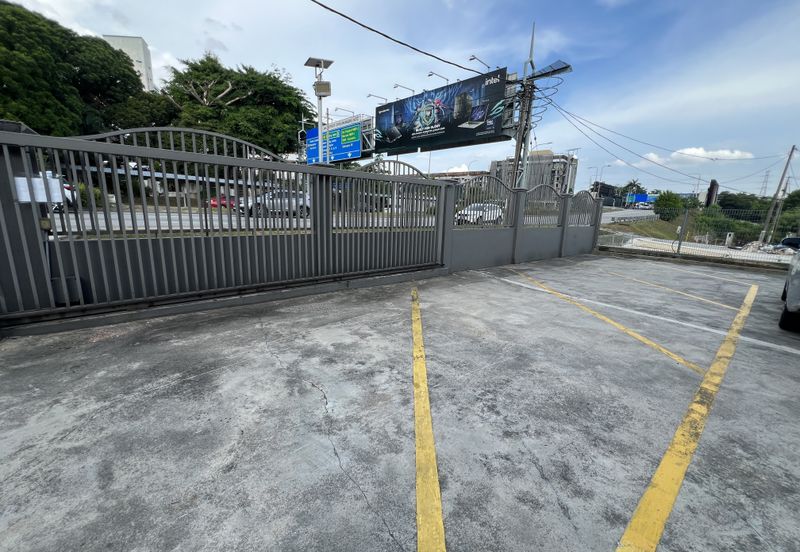 Bungalow Shop Jalan Profesor Diraja Ungku Aziz, PJS11 Petaling Jaya for Rent