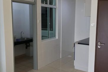 Golden Sands Seaview Residence