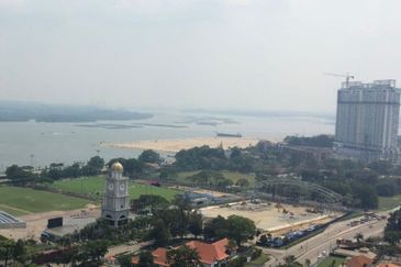 Golden Sands Seaview Residence