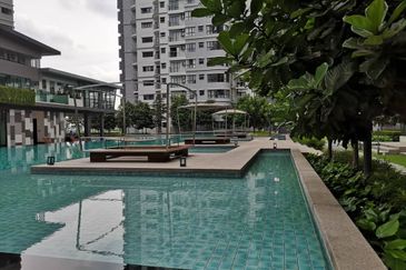 Maisson @ Platinum Apartment