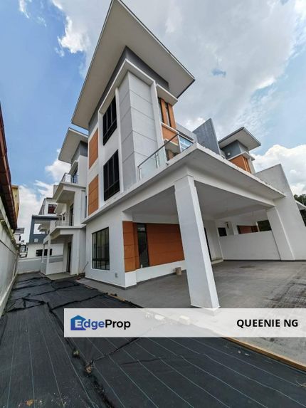 Desa Tebrau, Precinct 12, Three Storey Semi D, Johor, Johor Bahru