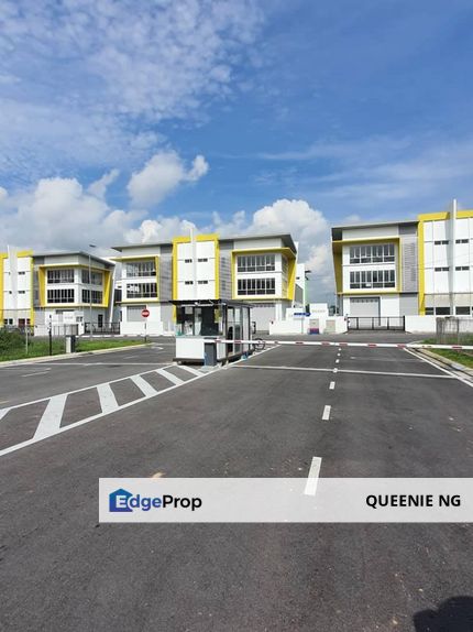 Saleng, 3 Storey Cluster Factory  , good condition, Johor, Kulai