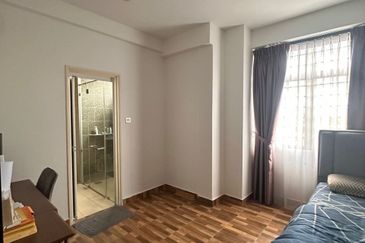 Aloha Tower Condominium