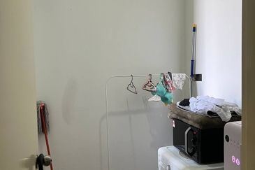 D'Summit Residences @ Kempas Utama