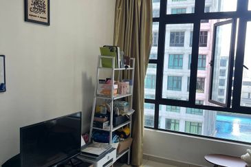 D'Summit Residences @ Kempas Utama