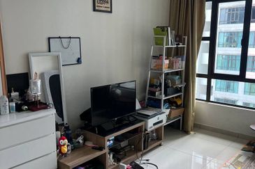 D'Summit Residences @ Kempas Utama