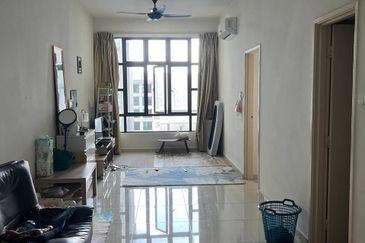 D'Summit Residences @ Kempas Utama