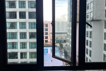 D'Summit Residences @ Kempas Utama