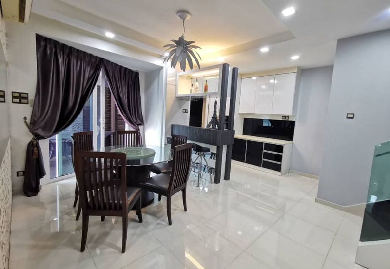 Taman Austin Heights